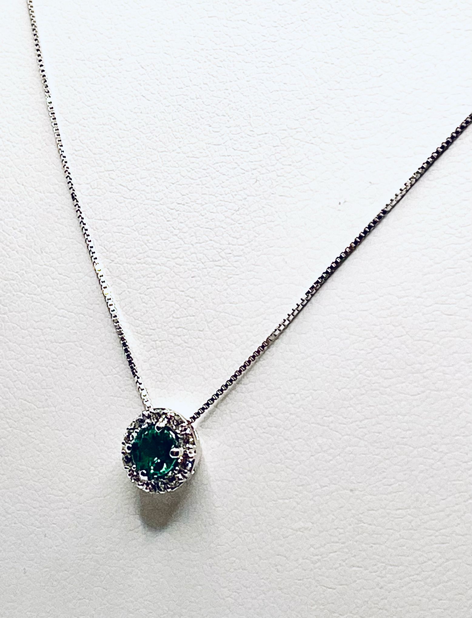 Pendente con diamanti e smeraldo Art.CD214