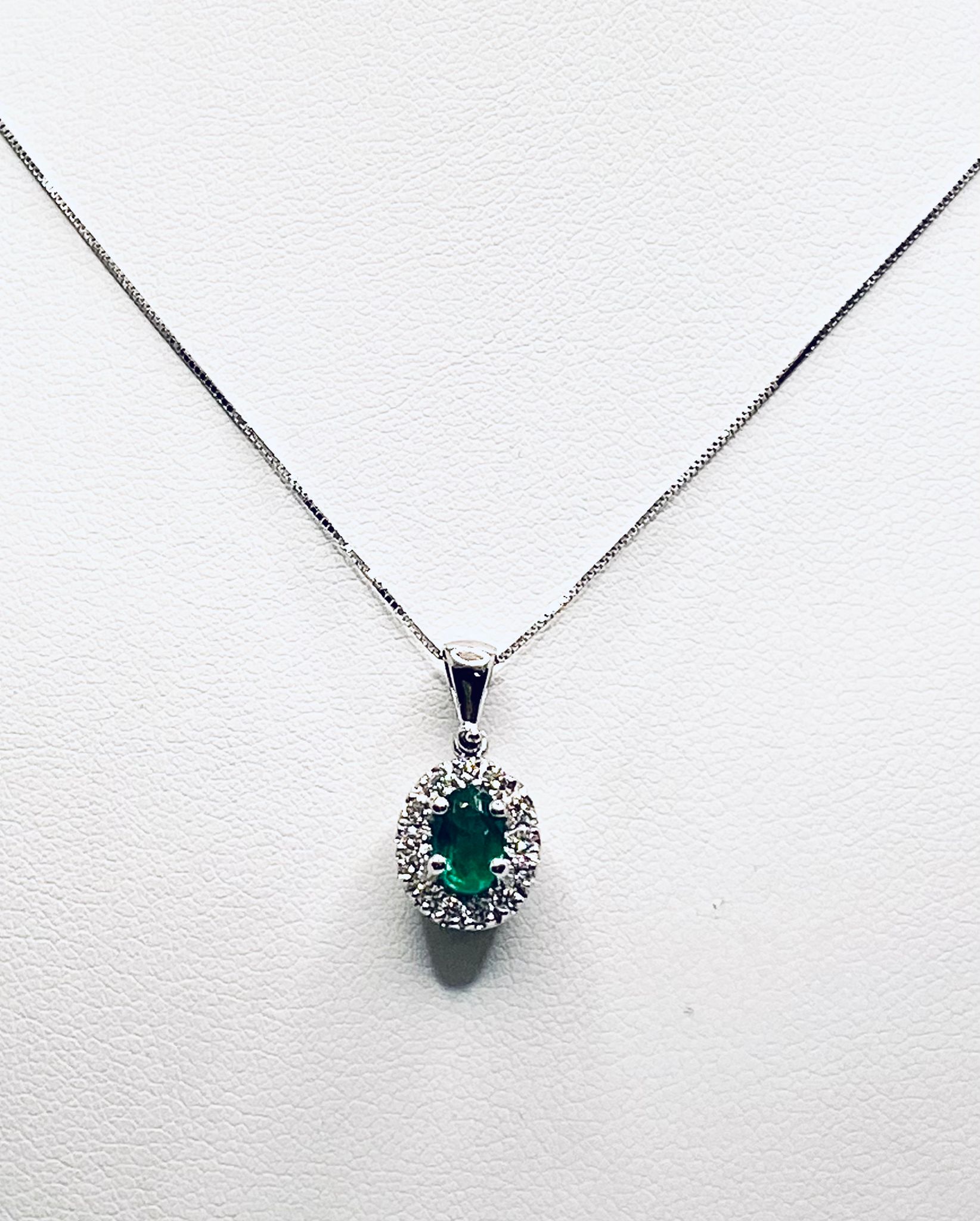 Pendant with diamonds and emerald Art.CD722