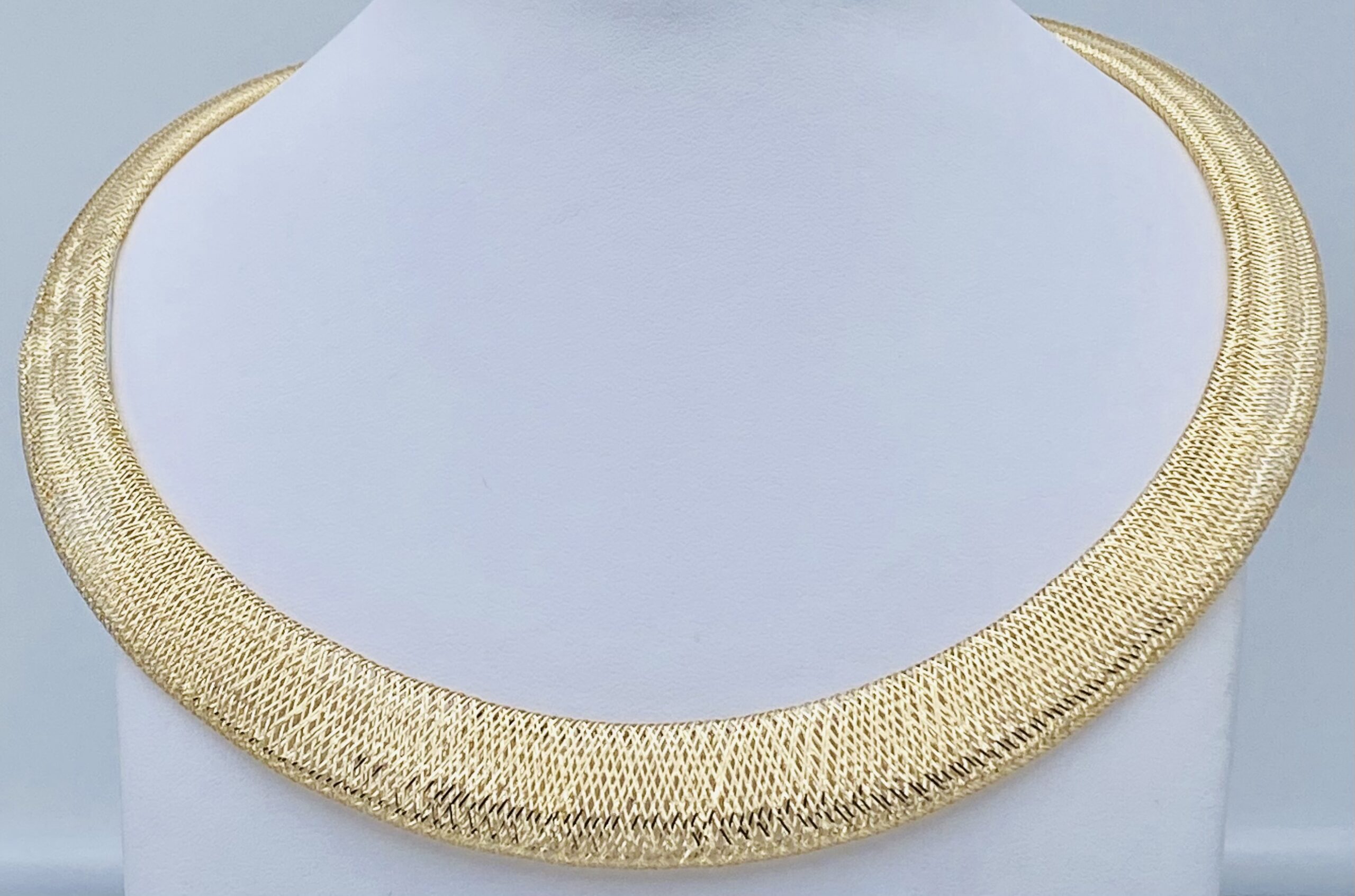 Round necklace in yellow gold thread 750% Art.COF3