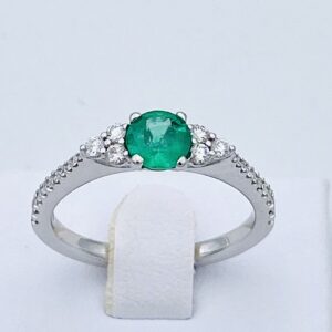 Art.SOL85 GEM Emerald Diamond Solitaire Ring