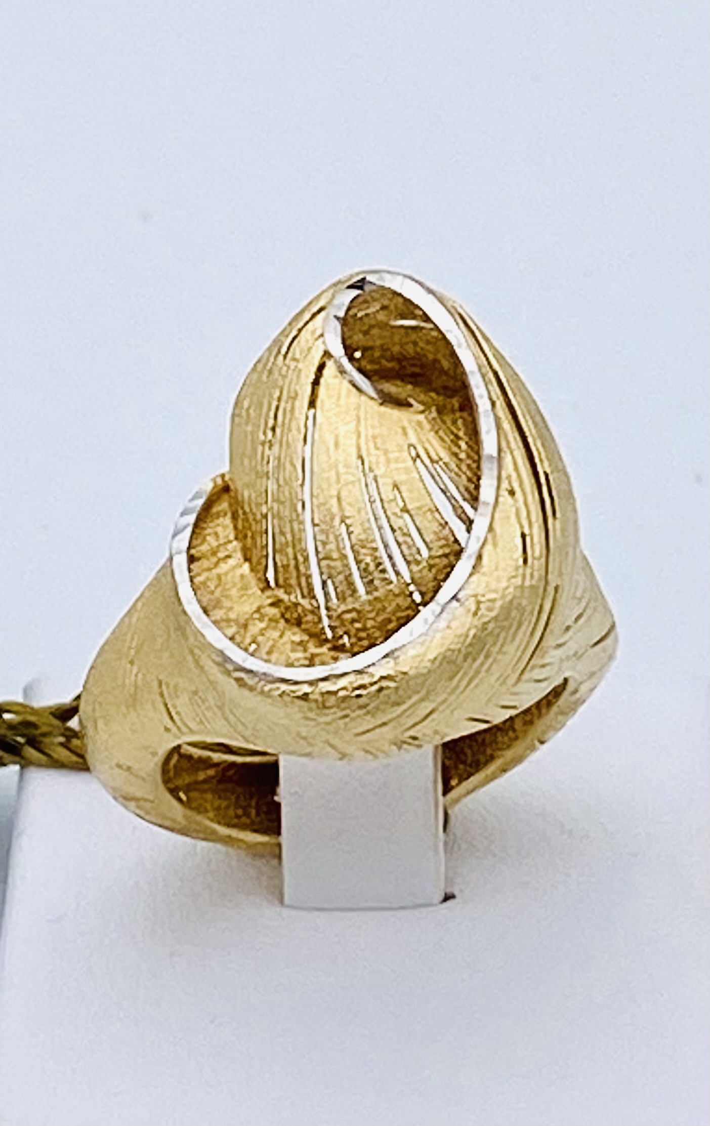 Anello in filigrana d’oro Art.131AN