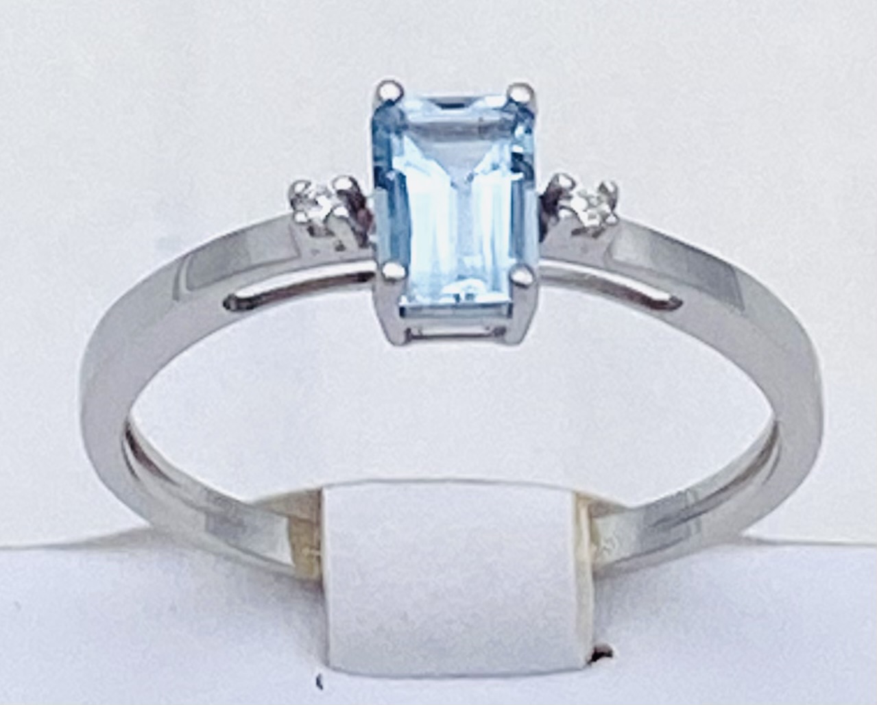 Aquamarine Ring Diamonds White Gold 750% Art.PDA4011