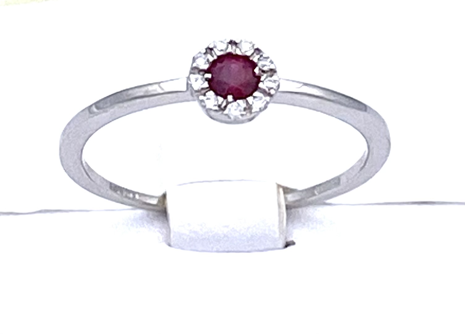 anello-rubino-oro-bianco-18-kt-cipolla-dal-1950 gioiellieri-palermo