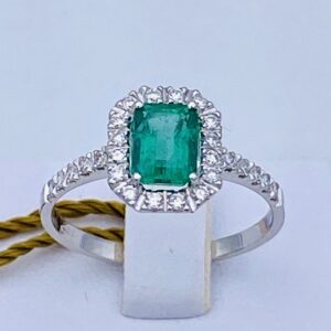 Anello con smeraldo e diamanti art.AN2353