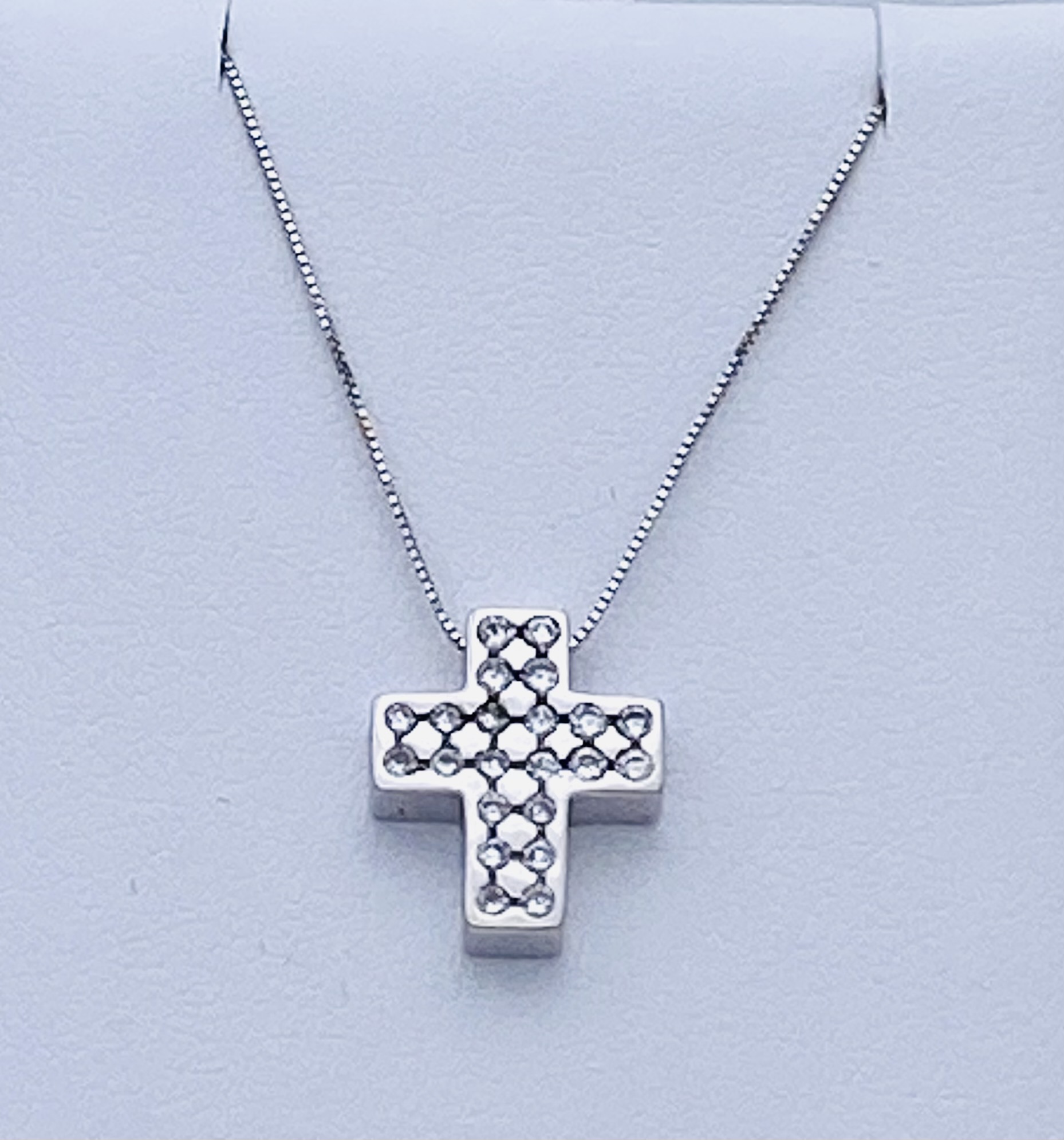 White gold and diamond cross pendant Art.GR334
