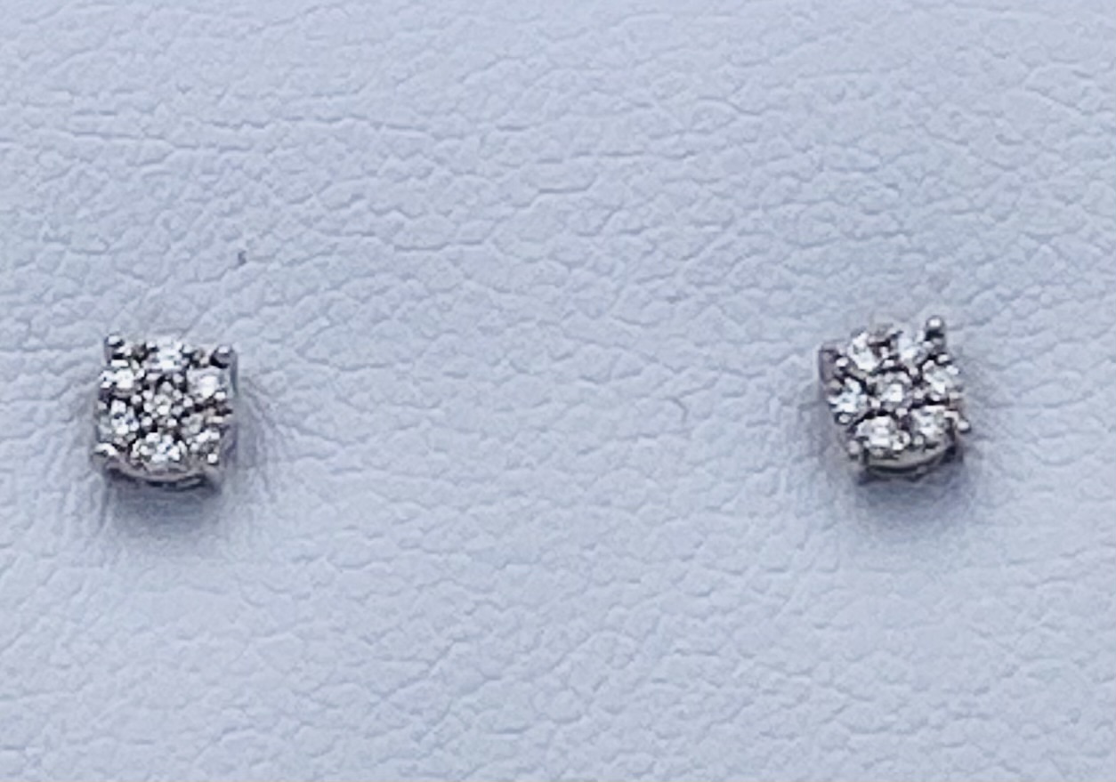 orecchini-punto-luce-di diamanti-oro-750-cipolla-dal-1950-gioiellieri-palermo