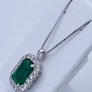 Pendente con diamanti e smeraldo  Art.CD843