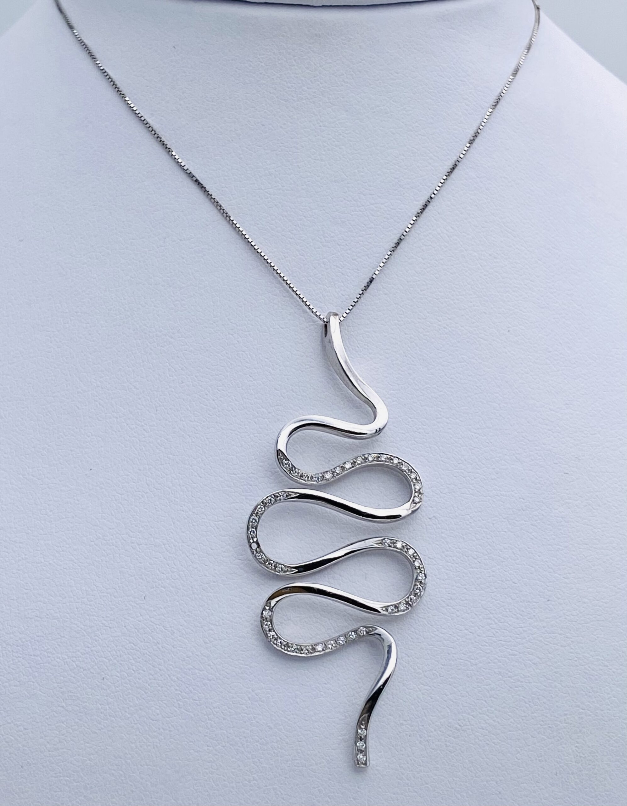 Pendant snake white gold and diamonds Art.P217/280