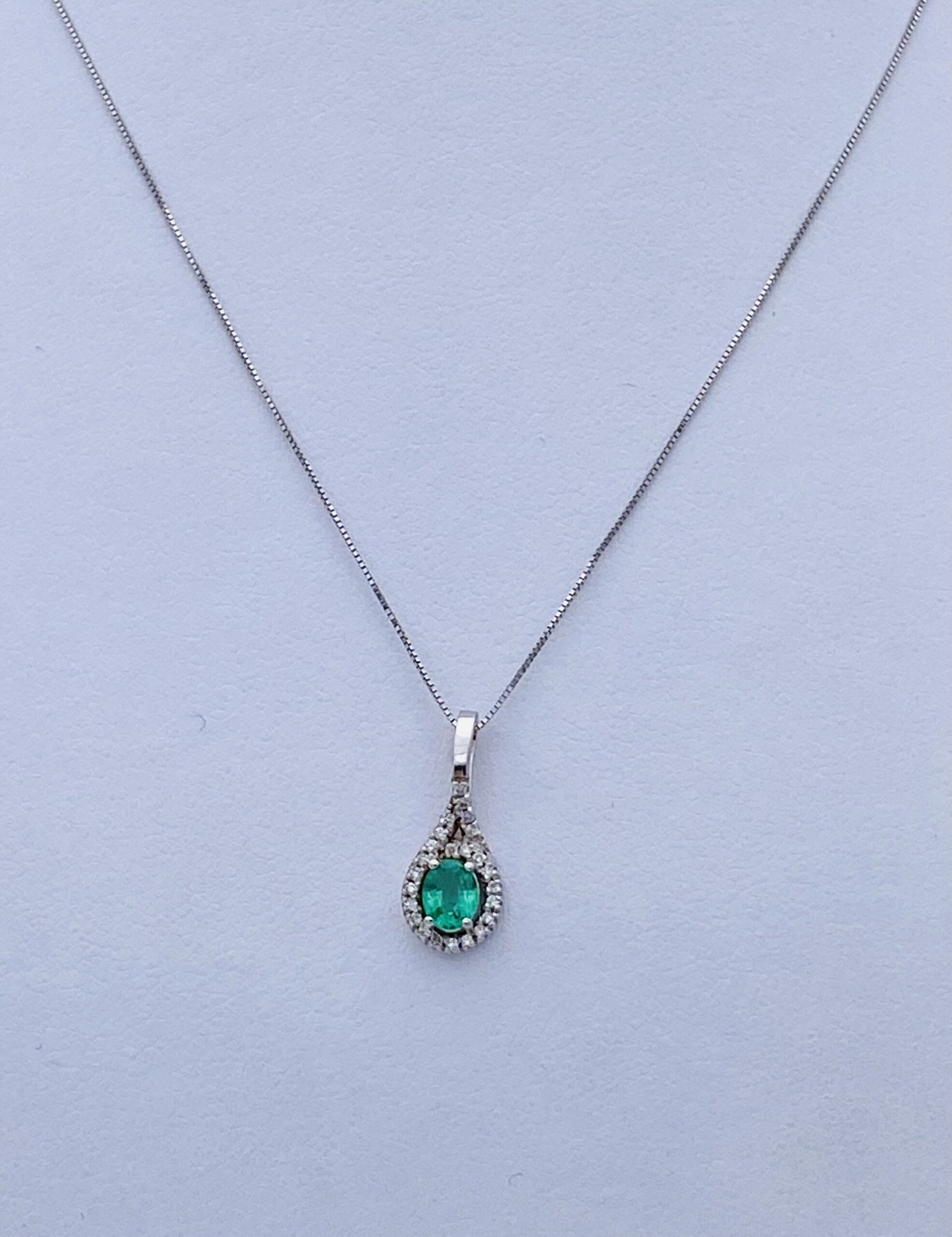 Emerald and diamond pendant Art.CD159
