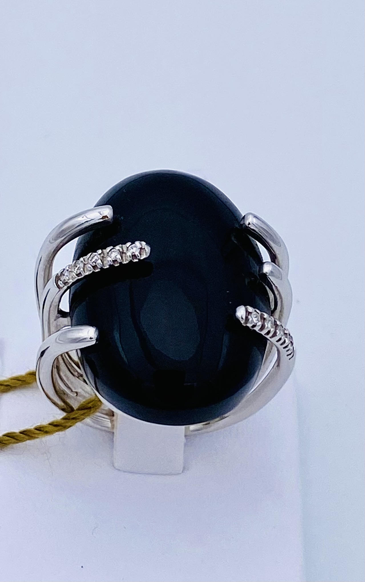 Onyx ring diamonds white gold 750% Art. PDA06BY1