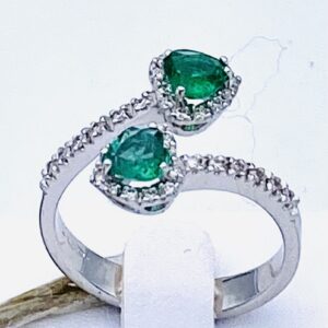 Anello con smeraldi e diamanti oro bianco 750% art. AN2417
