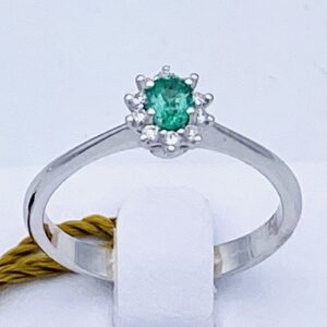Anello smeraldo e diamanti oro bianco 750% art. AN2366