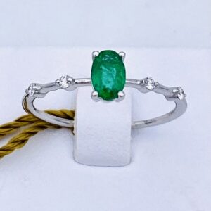 Anello smeraldo e diamanti oro bianco 750% art. AN2443