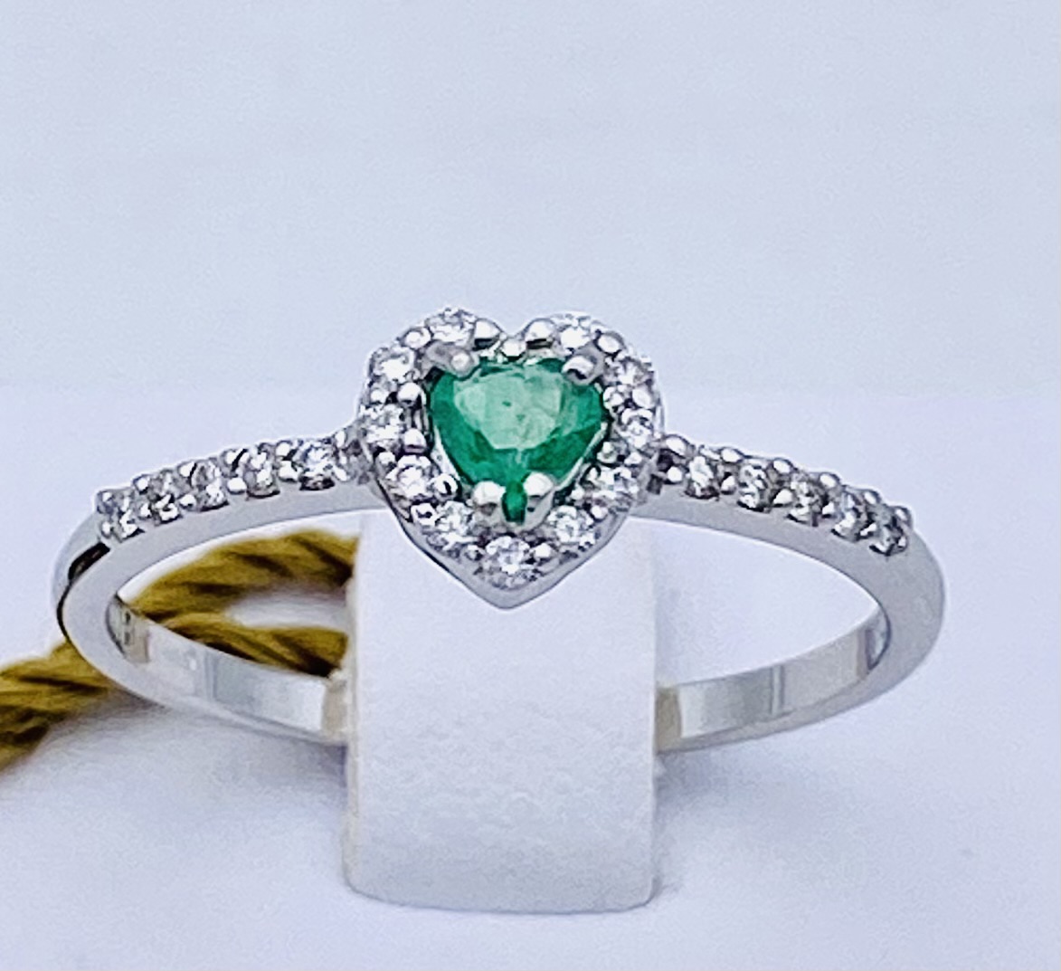 Emerald ring diamonds white gold 750% art.AN2821S