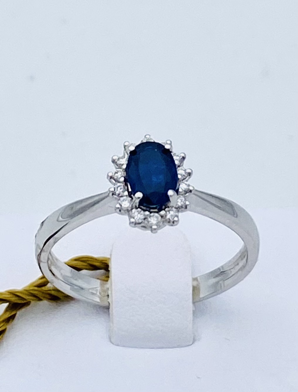 Ring with sapphire and diamonds white gold 750 % art. AN1464