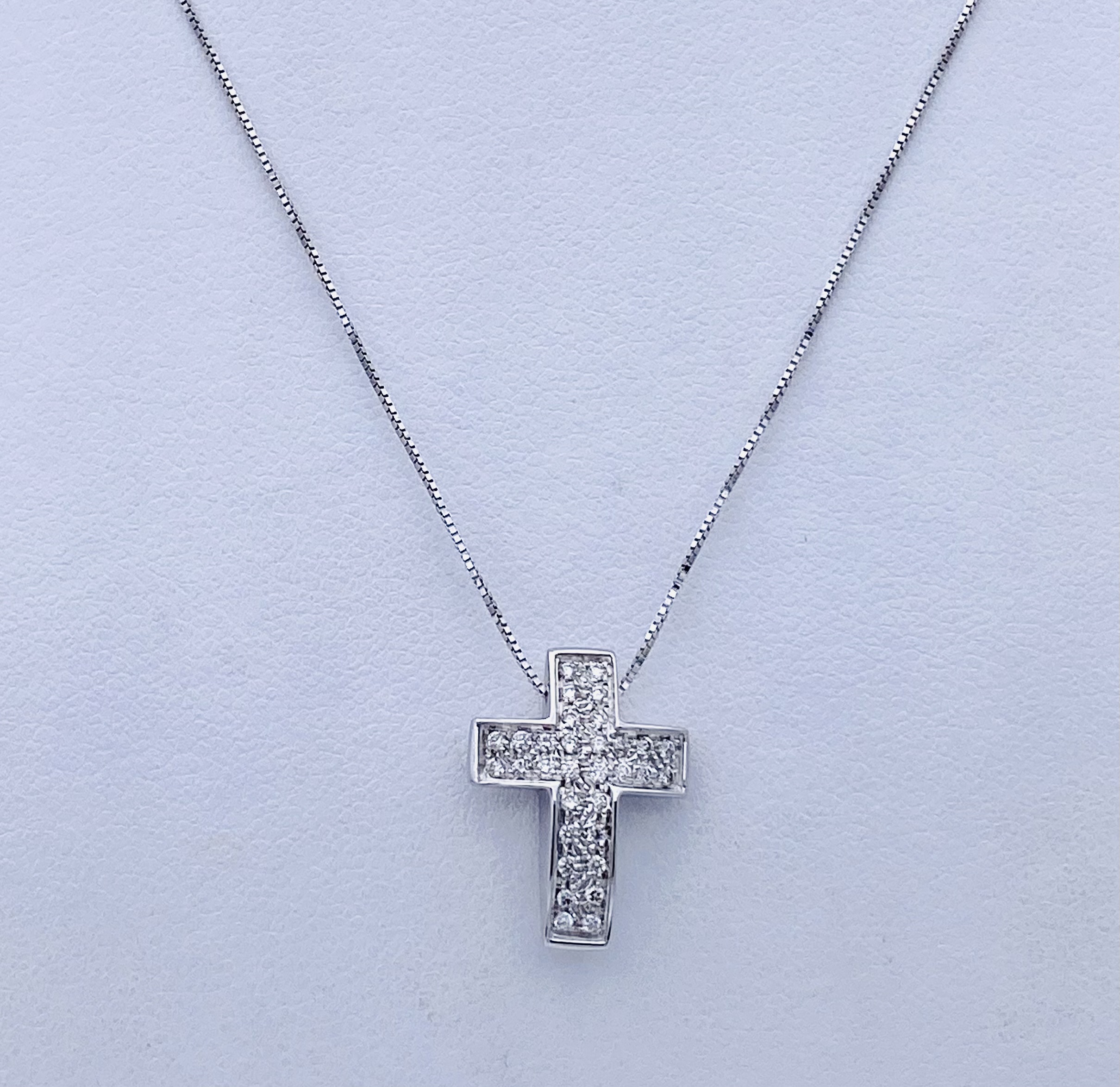 Pendant white gold cross 750 % and diamonds Art. CC1151