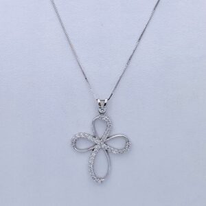 White gold 750% cross pendant and diamonds Art. GR390
