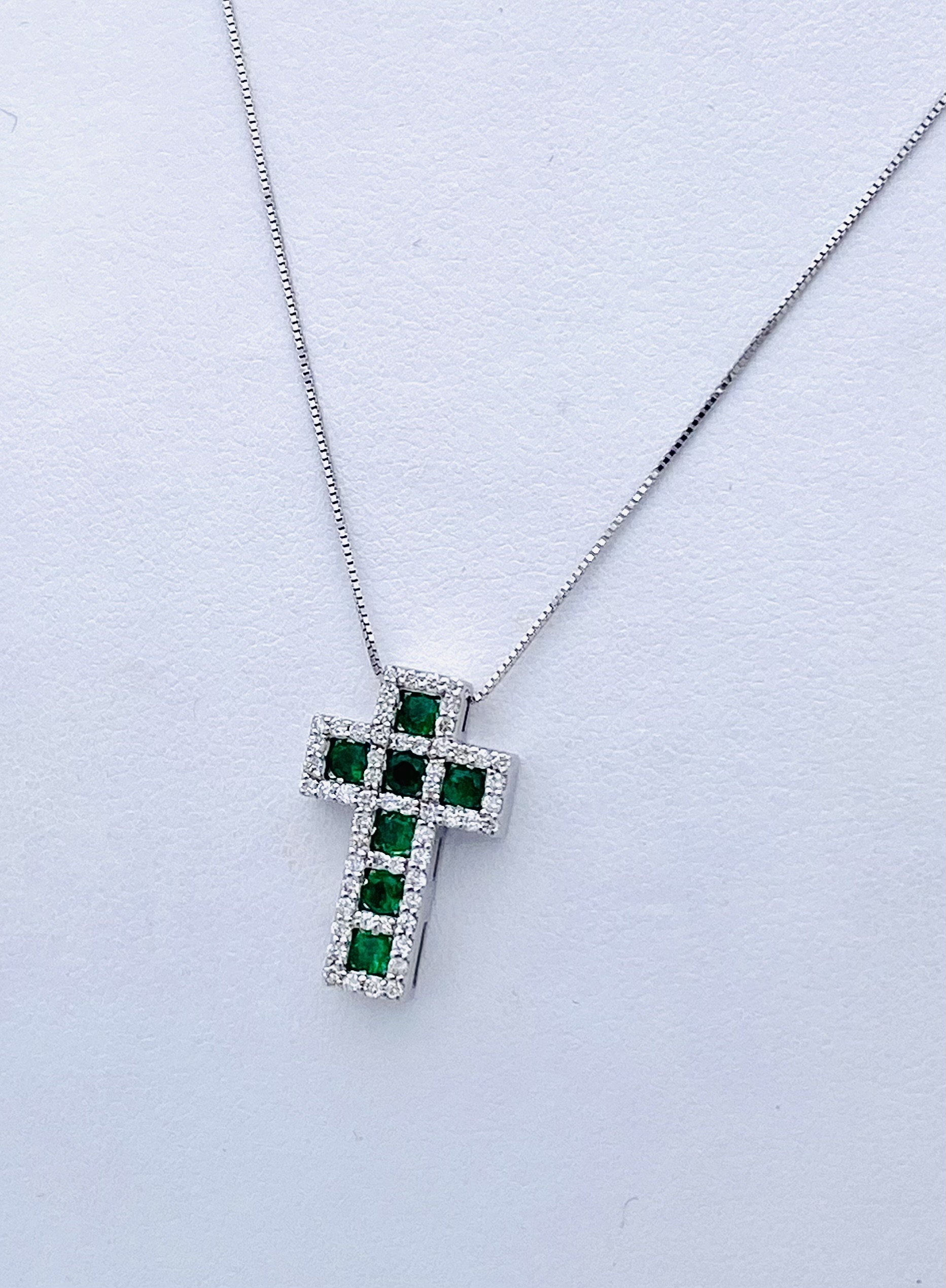 Pendente croce smeraldo diamanti oro bianco BELLE EPOQUE Art.GR386-1