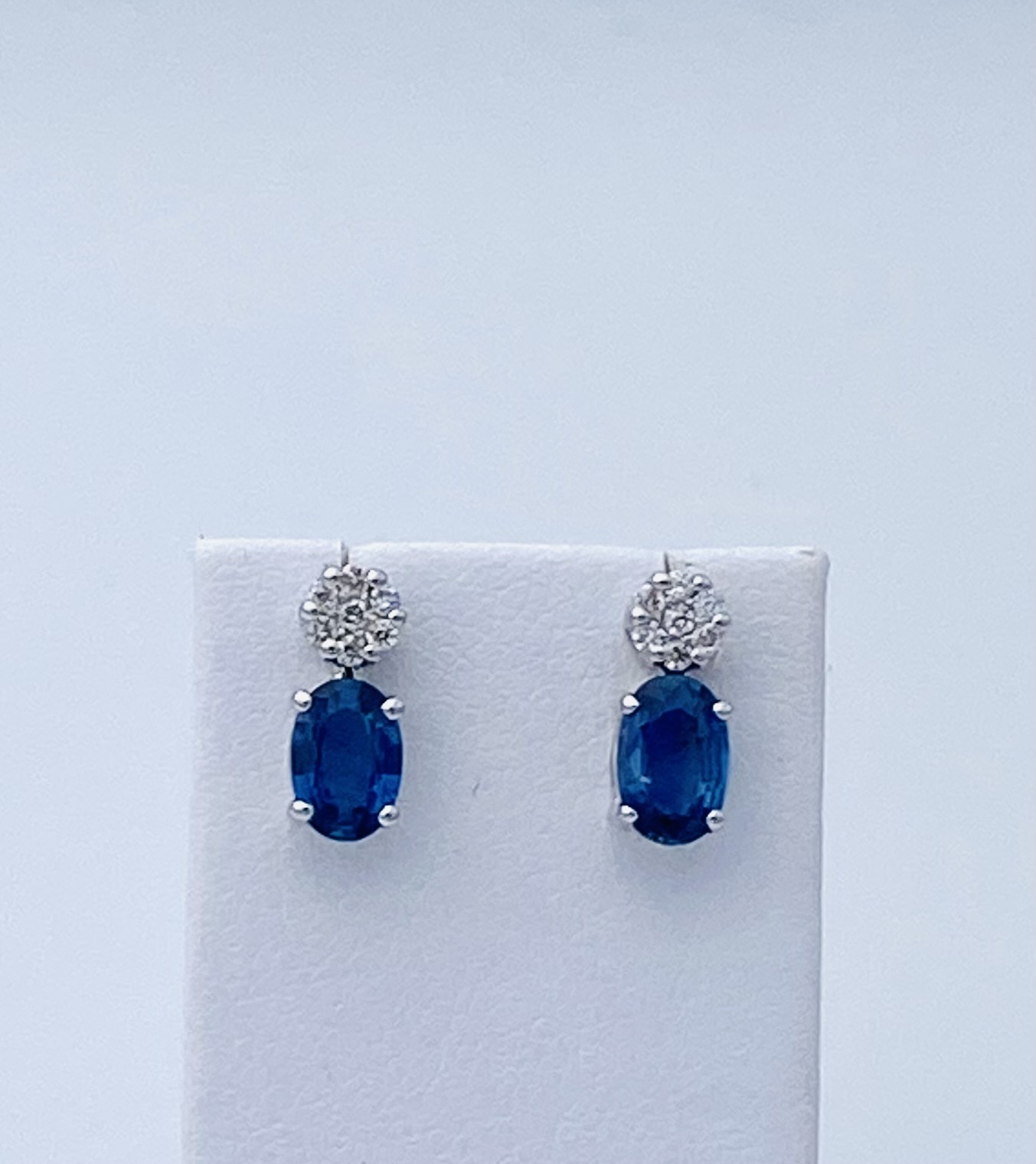 Earrings with sapphires diamonds white gold 750% Art.38992803