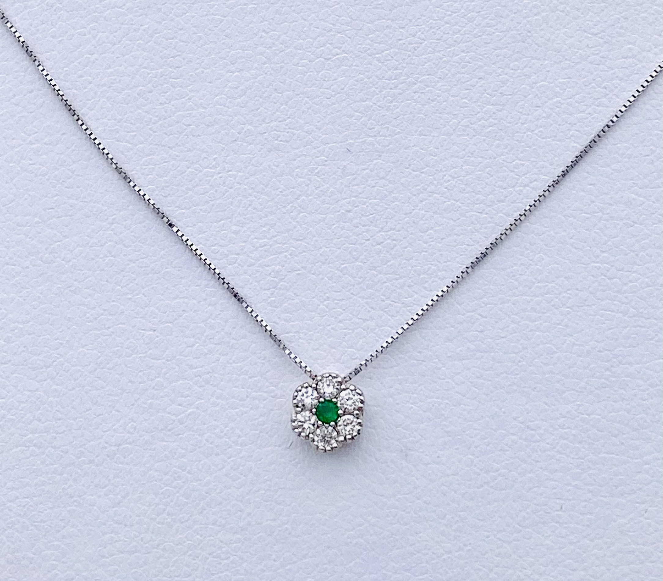 Fiore pendant with emerald and diamonds art. CD805-1