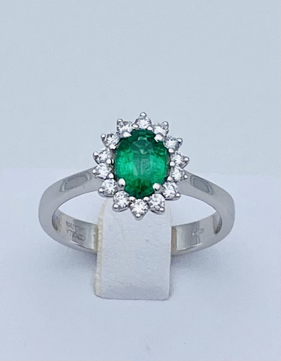 Anello smeraldo e diamanti oro bianco 750% art. CONT/P/250