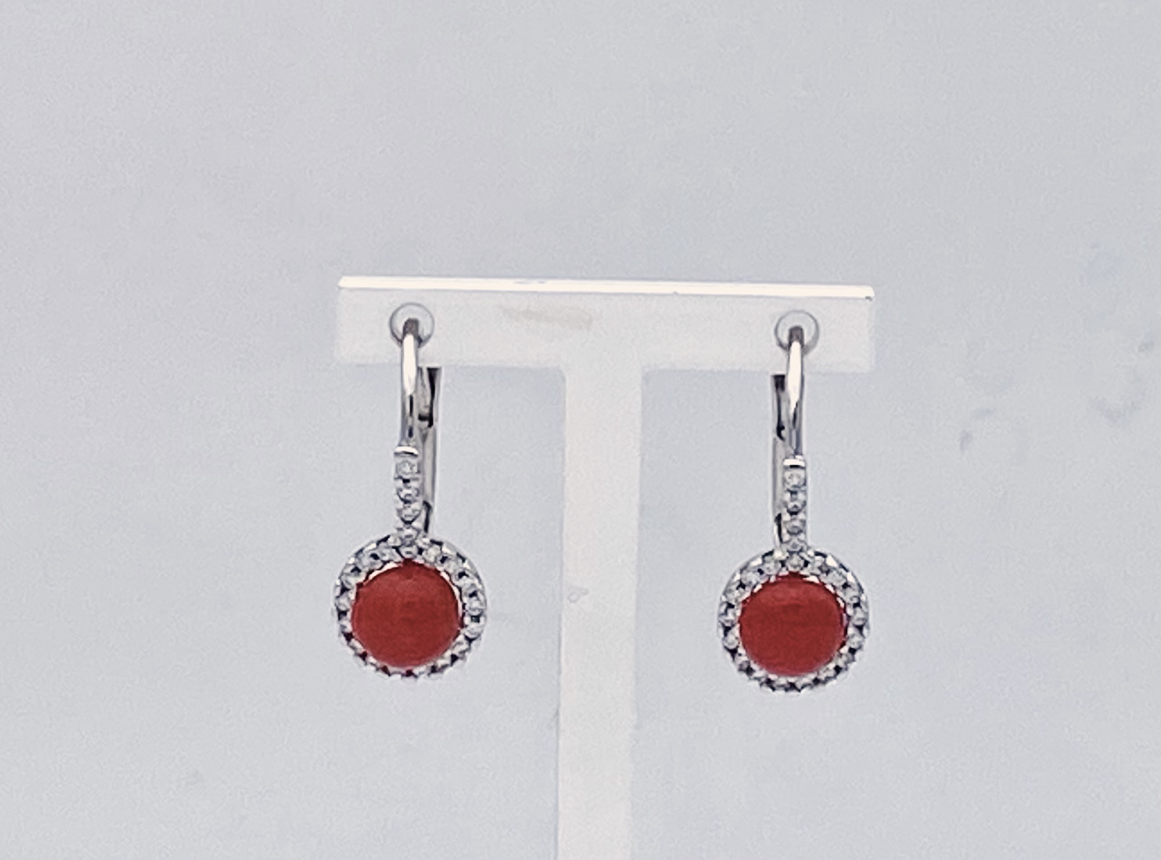 Earrings in white gold 750% Mediterranean coral Art. ORCORAL8