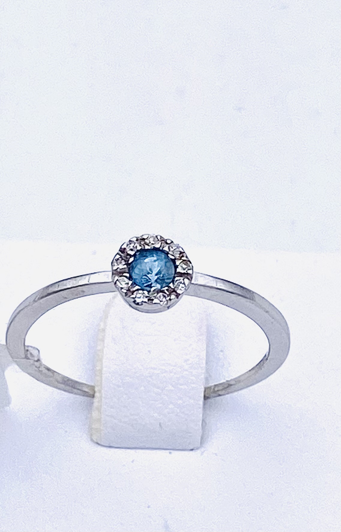 Aquamarine ring gold and diamonds Art. PDA3391