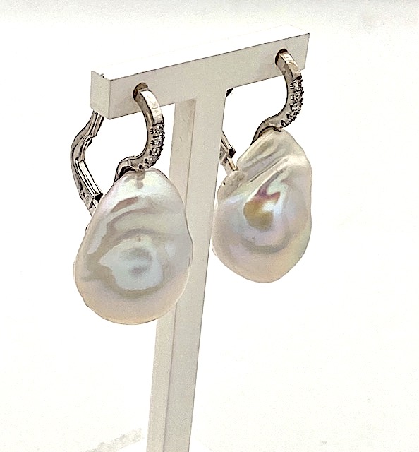 Orecchini perle scaramazze oro 750% e diamanti Art. ORP166