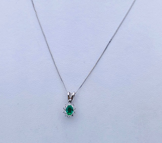 750% gold emerald and diamond pendant Art. CD536