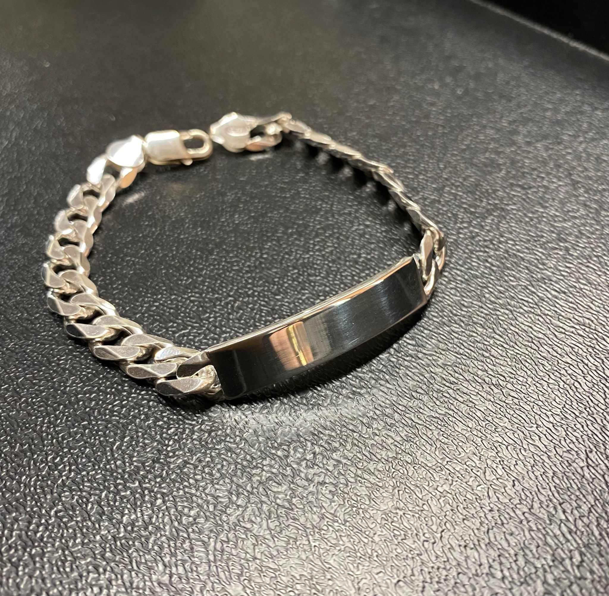 bracciale uomo targhetta argento 925%