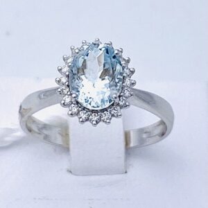 Aquamarine ring in 750% gold and diamonds Art. AN2483-2