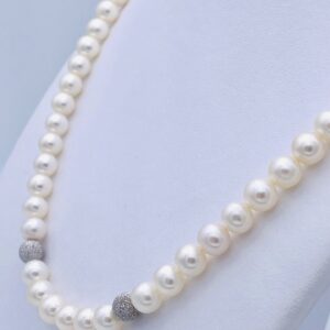 Round neck thread of pearls and boules in white gold 750% Art. GRP6,5-72P