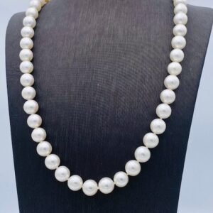 Girocollo filo di perle Akoya susta oro bianco Art.CP1