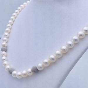 Girocollo filo di perle e boules in  oro  bianco 750% Art. GRP7,5-83P