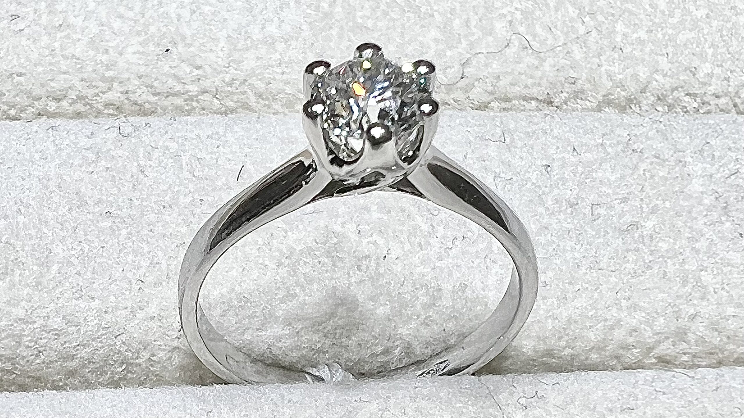 IGI HARMONIES Certified Diamond Solitaire Ring Art. AN2683
