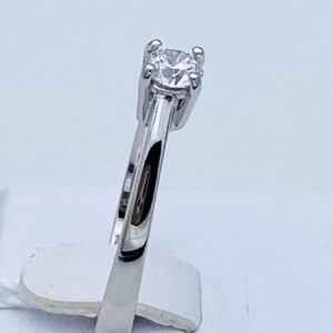 Anello solitario  SOGNO  diamanti in oro bianco 750% Art.AN2644