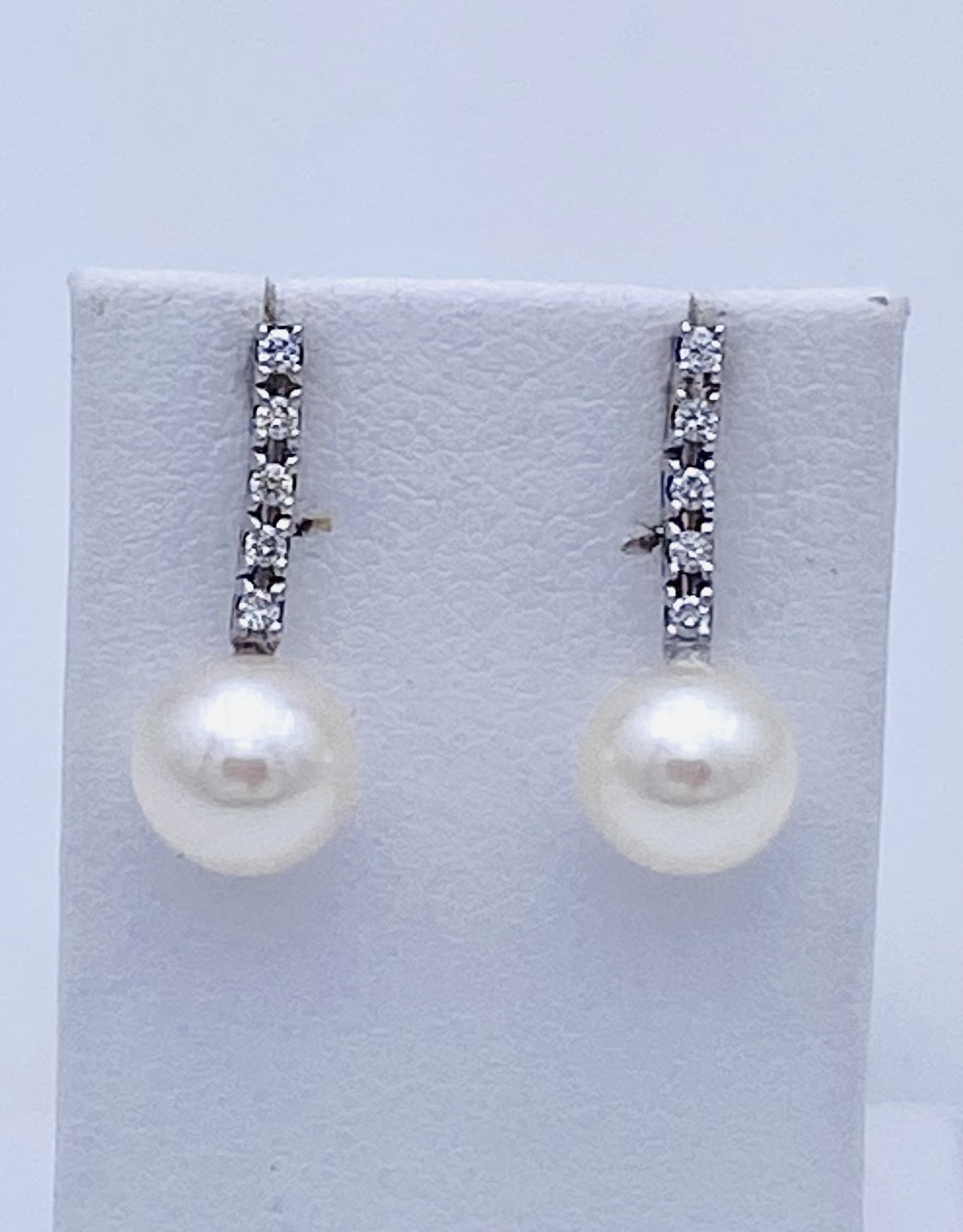 Orecchini perla oro bianco 750% Art.ORP271