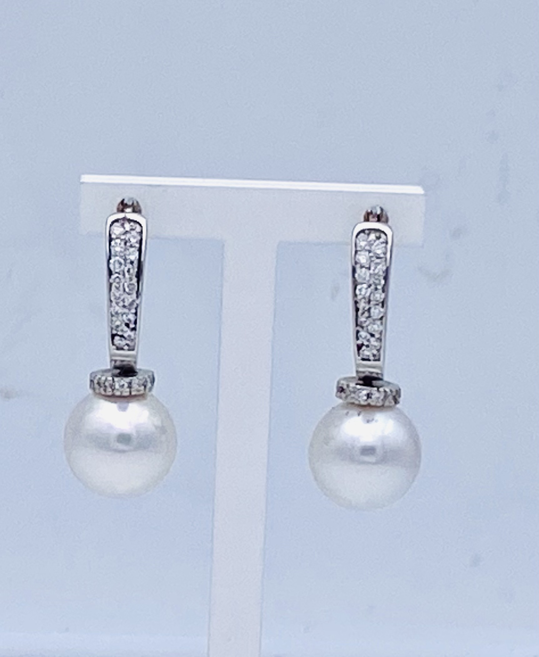 Pearl earrings white gold 750% Art.ORP261