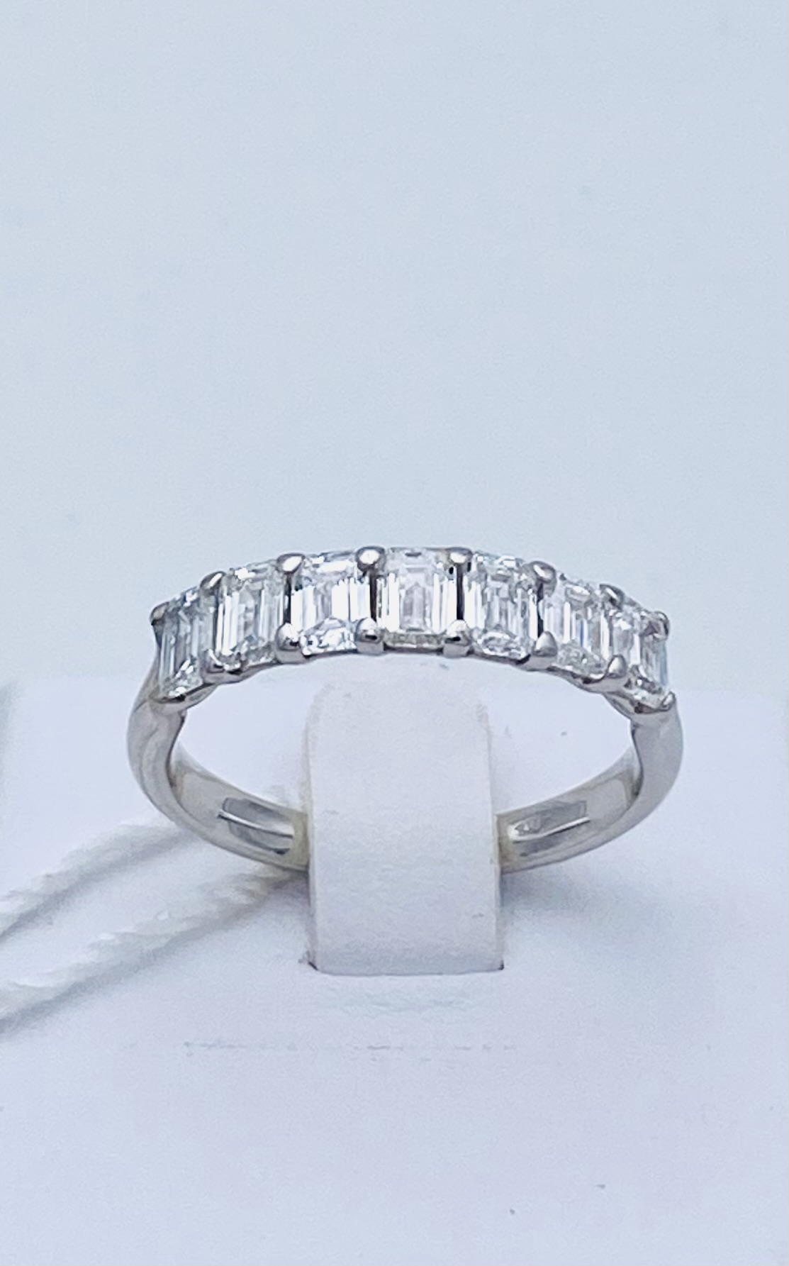 750% gold and diamond vertex ring Art.4623835