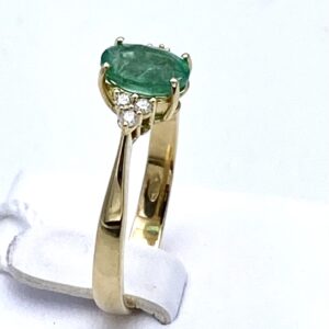 Anello smeraldo diamanti  oro giallo 750%  Art.AN2689-1