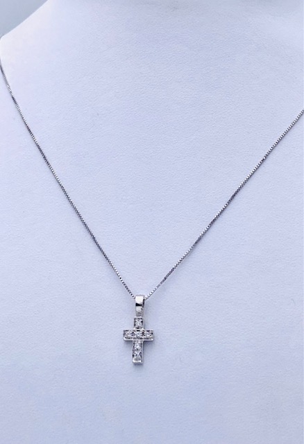 White gold 750% cross pendant and diamonds Art.GR063