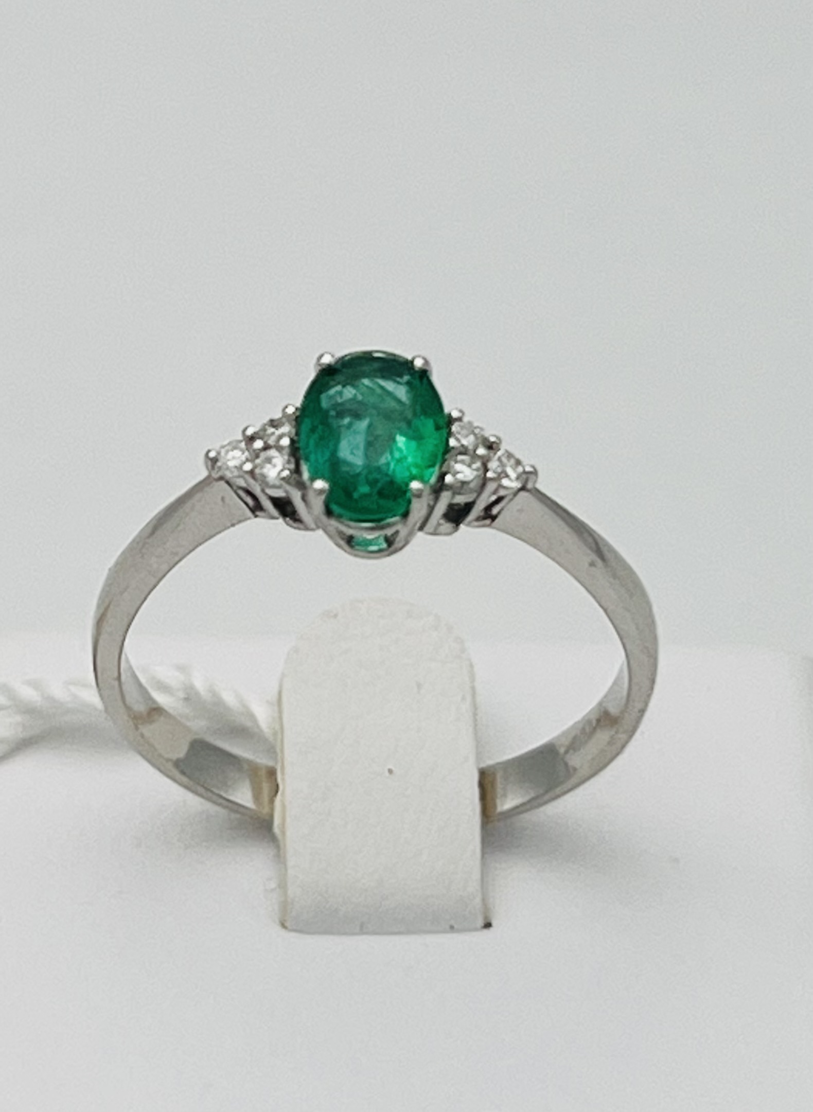 Anello  smeraldo diamanti  oro 750% GEMME art.AN2689-4