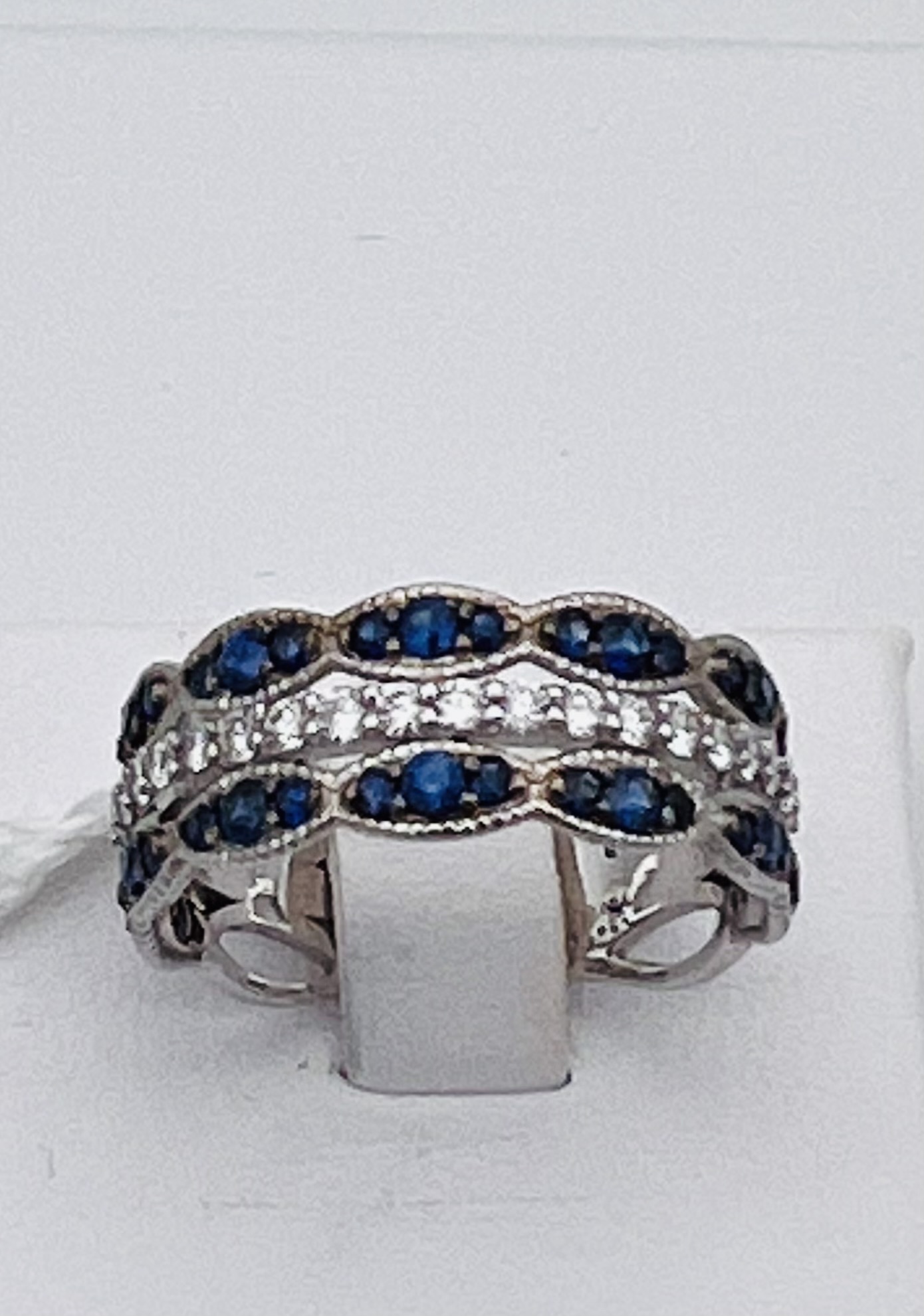 Ring band sapphires diamonds white gold 750% art. AN2642