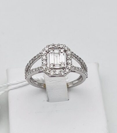 Anello con diamanti baguette art.98537