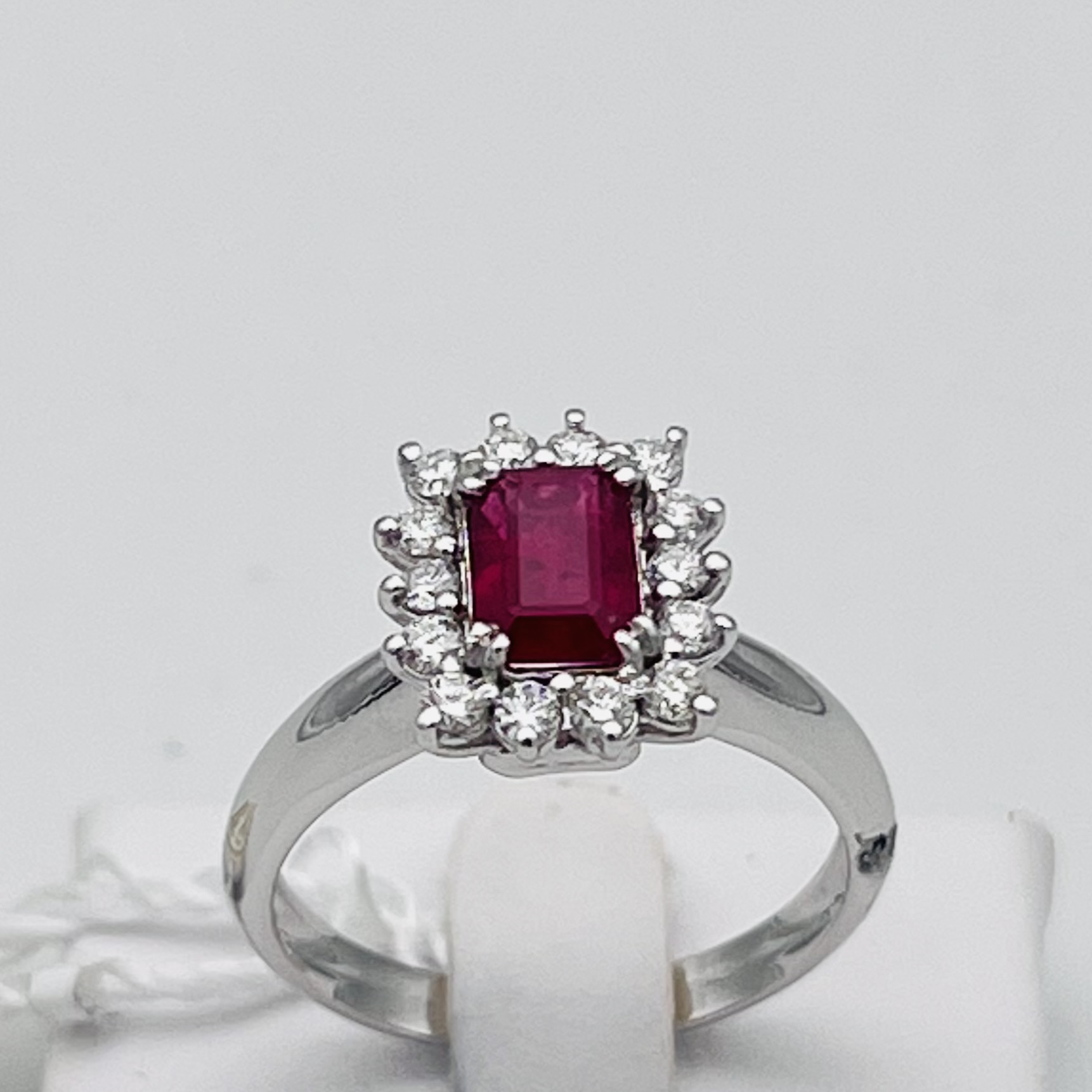 Ruby white gold ring and diamonds Art. AN2787