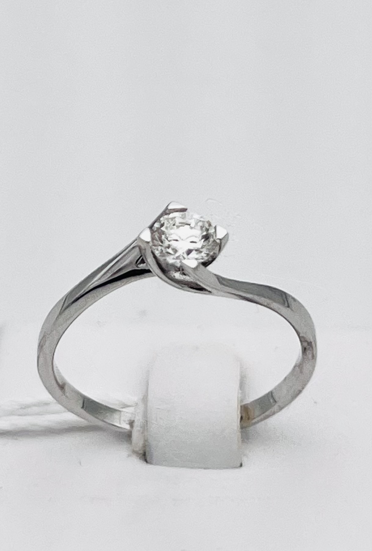 Solitaire ring gold and diamond LOOKS ART.AN2500