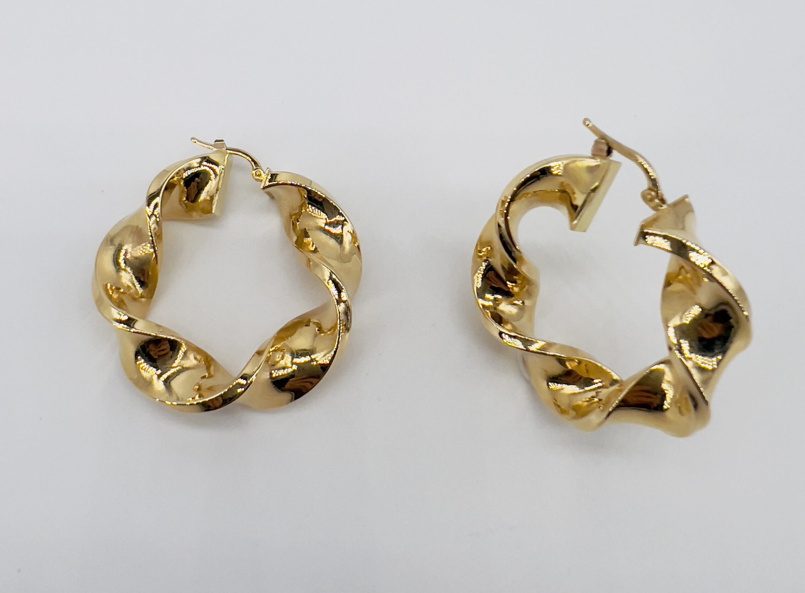 Yellow gold circle earrings 750% GIPSY ART. OROGC2