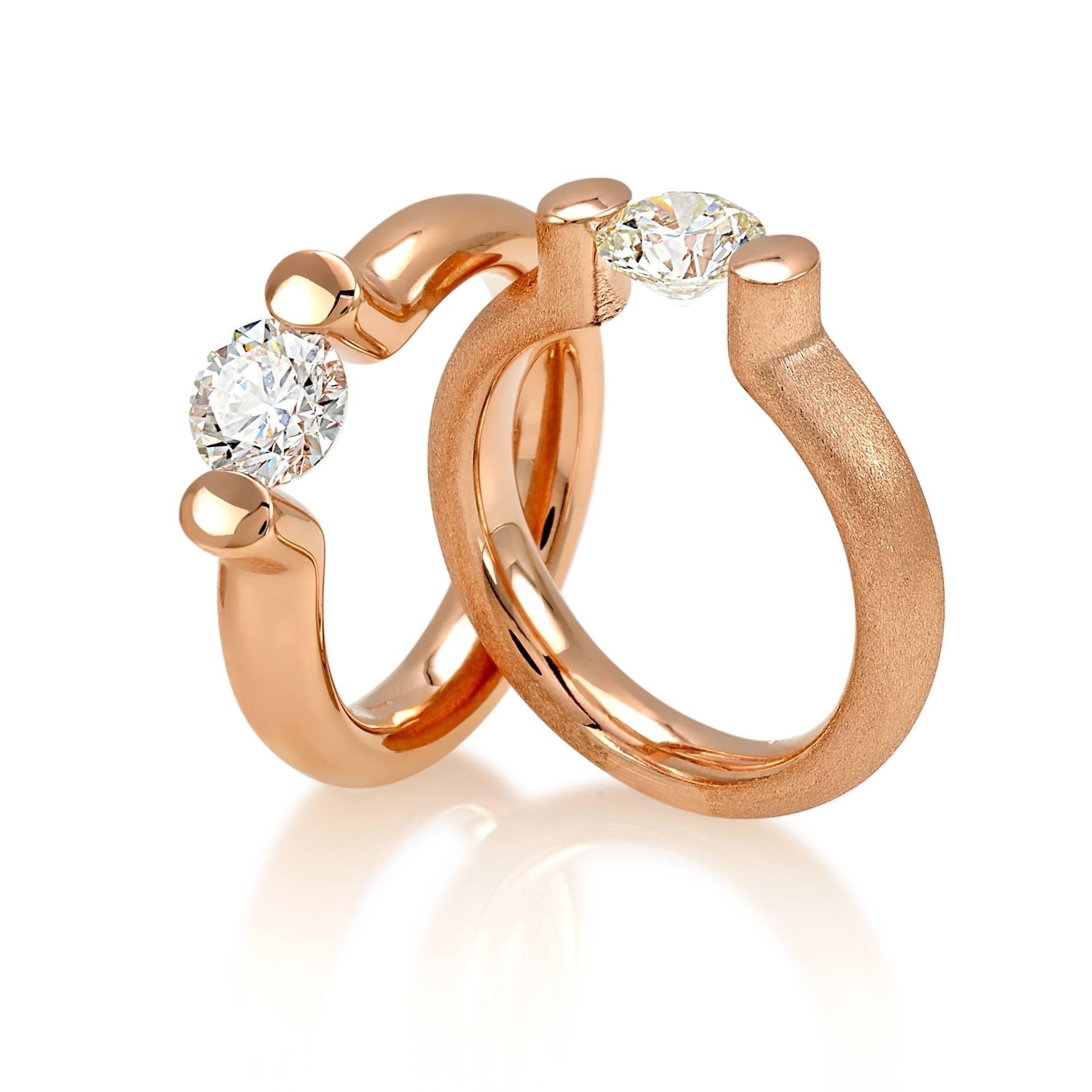 Solitaire ring in gold and diamond Art. R02627RA01-A