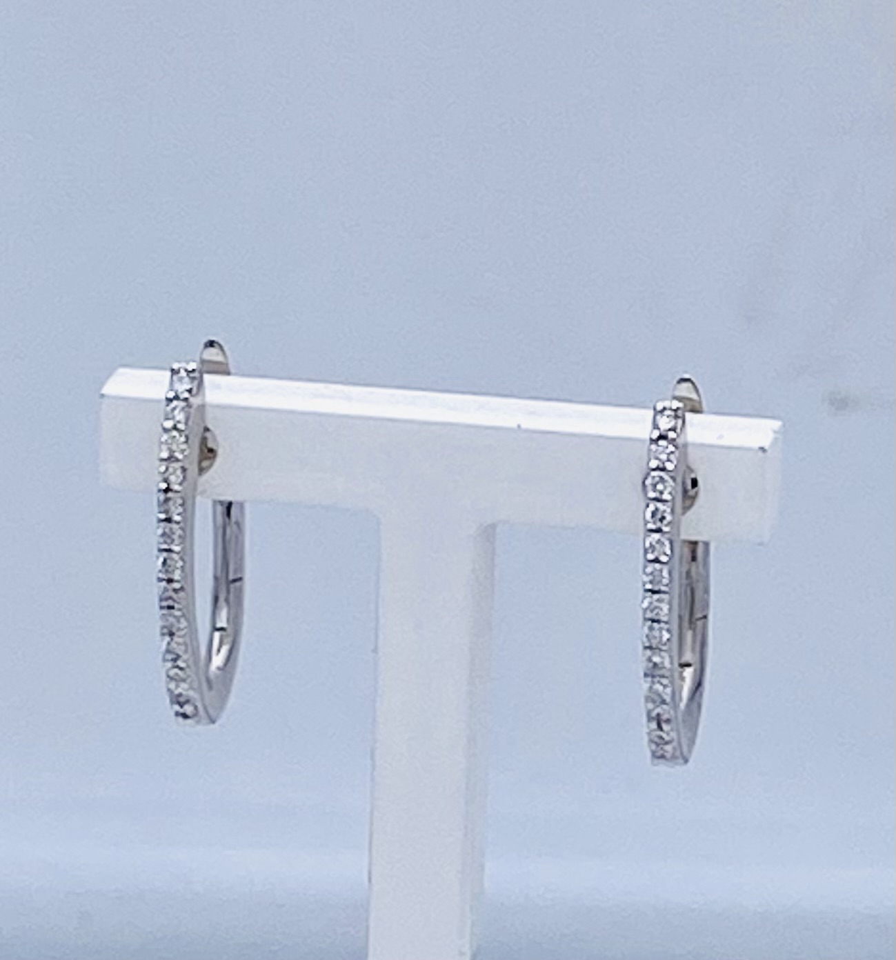 White gold750% hoop earrings and diamonds Art. OR864