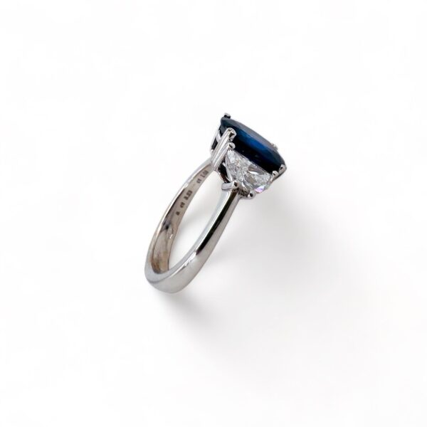 Anello Zaffiro oro e diamanti GEMME art. AN3055